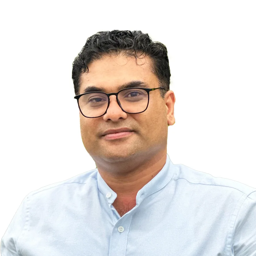 Headshot of Haris Backer, Director of Artifitia Solutions